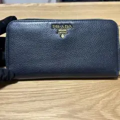 PRADA長財布