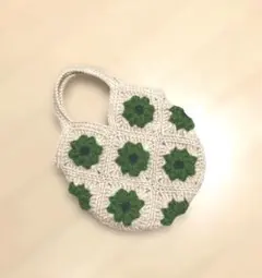 早い者勝ち！！ハンドメイド❤️グラニーバック❤️グラニースクエア❤️手編み