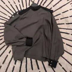 オリーブグリーン 長袖シャツ ジッパー付き
