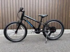 TREK SuperFly トレック スーパーフライ　20 Trek Superfly 20 reviews and prices - Kids Bikes