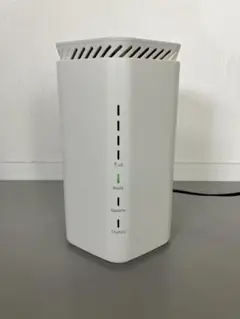 Speed Wi-Fi HOME 5G L12 本体と付属品