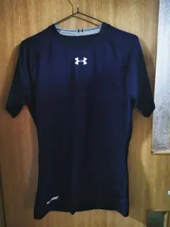 UNDER ARMOUR ネイビー アンダーシャツ XXL