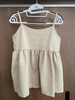 ベージュ　キャミソール