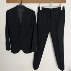 （ほぼ未使用品）コムサイズム ブラック ビジネススーツ　上質生地 Sサイズ