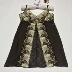 [新品未使用] Triumph アモスタイル ブラウン刺繍 キャミソール