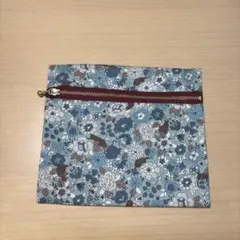 花柄布製ポーチ 赤ファスナー付き