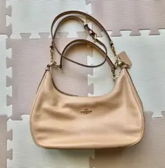 COACH コーチ ショルダーバッグ ベージュ