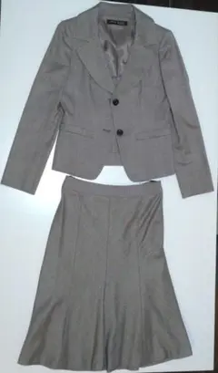 Item thumbnail for item b8949354-42bf-487f-8859-abb4f6984349