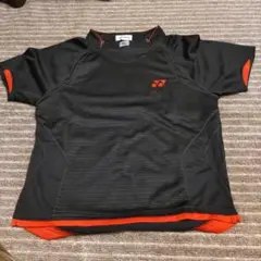 ヨネックス　半袖　シャツ　バドミントン　テニス　黒×赤　Sサイズ　ベリークール