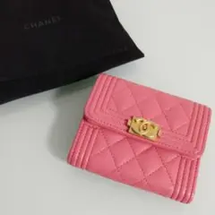 シャネル ボーイシャネル 折財布 ピンク
