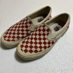 Item thumbnail for item 239ebe11-fd0f-47e1-b5bb-39f192f6d70c