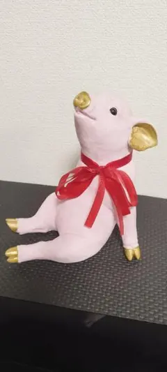 プリティピッグ　豚の置物 金色の耳と足