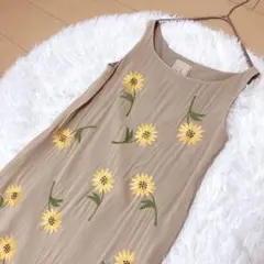 シビラ⭕️希少　ノースリーブワンピース　刺繍　ひまわり　高級 上品　ベージュ　40