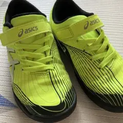 アシックス　サッカーシューズ
