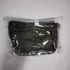 新品未開封 UNIQLO マルチポケットミニバッグ　 ノベルティ カーキ