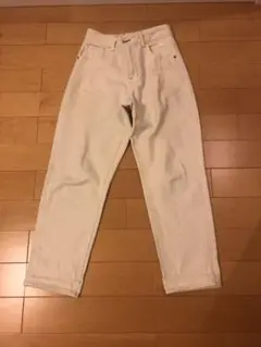 しまむら シーズンリーズン ホワイトデニム