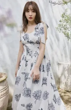 Herlipto Sunflower-Printed Midi Dress M