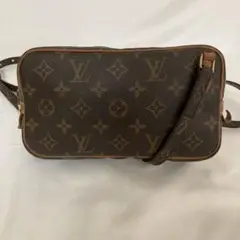 LOUIS VUITTON ルイヴィトン ポシェット・マルリーバンドリエール