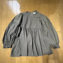 yori ヨリ バックリボンパフスリーブ ブラウス チャコールグレー 38