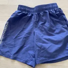 UNDER ARMOUR 半ズボン 130cm ネイビー