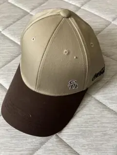 ソフトバンクホークスコカコーラキャップ　帽子　　ベージュブラウン