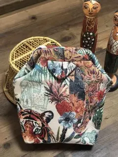 Item thumbnail for item 4d5aa1c3-0afe-4c57-8570-d0b41036164a