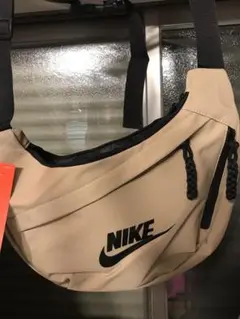 ボディバッグ NIKE ショルダーバッグ ベージュ