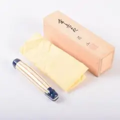 茶道具　栗田焼　岡田佳山作　傘香合　共箱　V　8468 茶道具 栗田焼 岡田佳山作 傘香合 共箱 V 8468