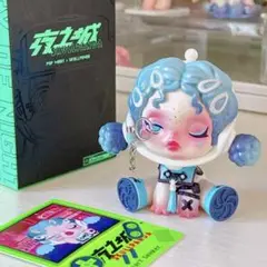ブラインドボックス人形