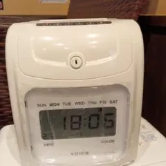 タイムレコーダーカード付けて