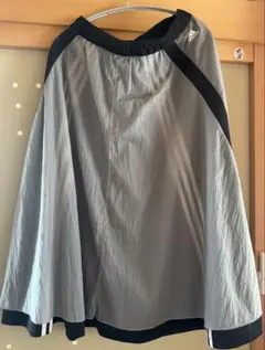 adidas スポーツスカート グレー