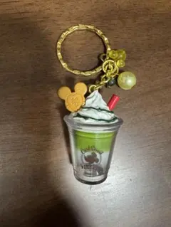 ディズニー　キーホルダー　パフェ　ディズニーランド