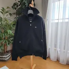 バーバリーゴルフ:暖かウール100%の黒のジャンパー