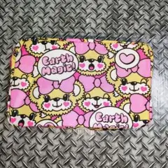 ☆新品未使用☆アースマジック☆マフィーちゃん総柄ポーチ