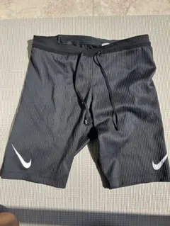 NIKEエアロスイフト　ハーフタイツ　M
