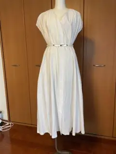 ホワイトノースリーブシャツワンピース　ロング　フリーサイズ