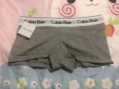 新品　Mサイズ　Calvin Klein グレー ボクサーショーツ