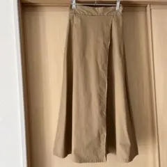 ベージュ ロングスカート