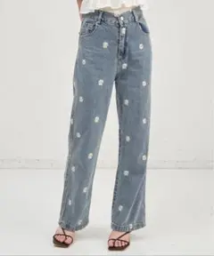美品　デニム　ズボン　パンツ　花柄　可愛い
