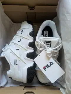 FILA BARRICADE XT97 フィラ 厚底スニーカー 25.5
