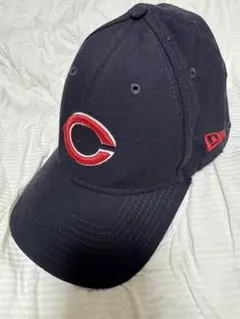 広島東洋カープNEW ERA 9FORTY ネイビーキャップ Cロゴ刺繍キャップ