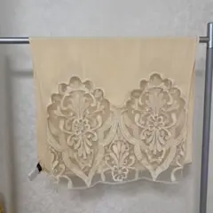 ひとつあれば重宝❣️グレースコンチネンタルのオーナメント刺繍のストール
