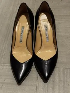 PELLICO 黒 エナメルハイヒール ポインテッドトゥ