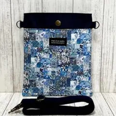 d508 リバティ アーカイブパッチワーク サコッシュ☆ブルー