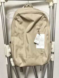 約18L 防水バックパック （リュック）メンズレディース　ベージュ　匿名配送