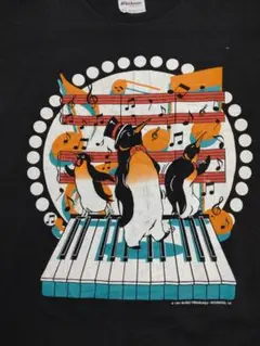 プリントＴシャツ　アメリカ製　ＵＳＡ　鍵盤で踊るペンギン　古着