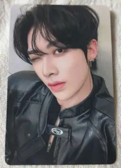 Item thumbnail for item ce0442f4-bf40-463a-98eb-b69b551a464e