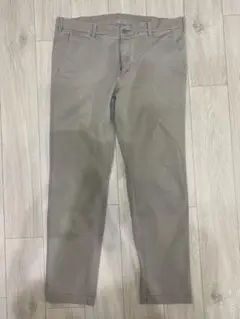 ユニクロ　ストレッチデニム　ベージュ　パンツ