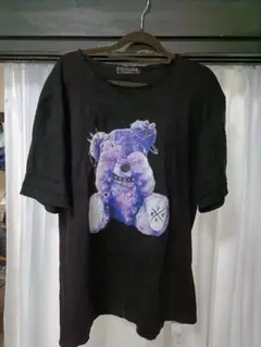 TRAVAS TOKYO ブラック Tシャツ 紫色クマ 首元加工あり