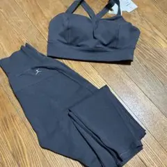 DANSKINダークグレー ヨガブラとレギンスセットM